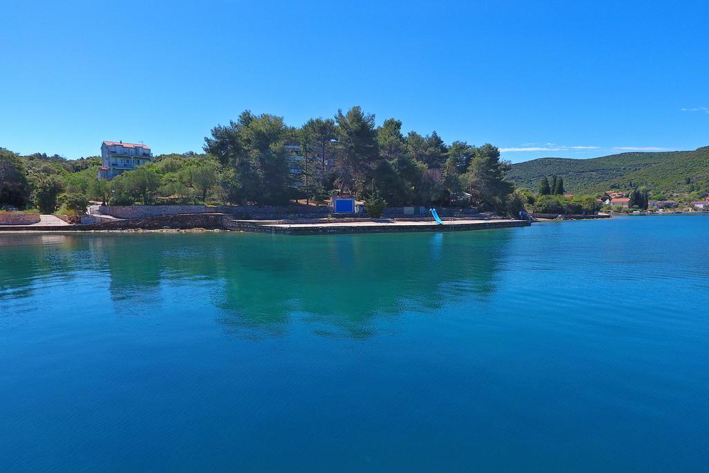 Hotel Luka Luka  Екстер'єр фото